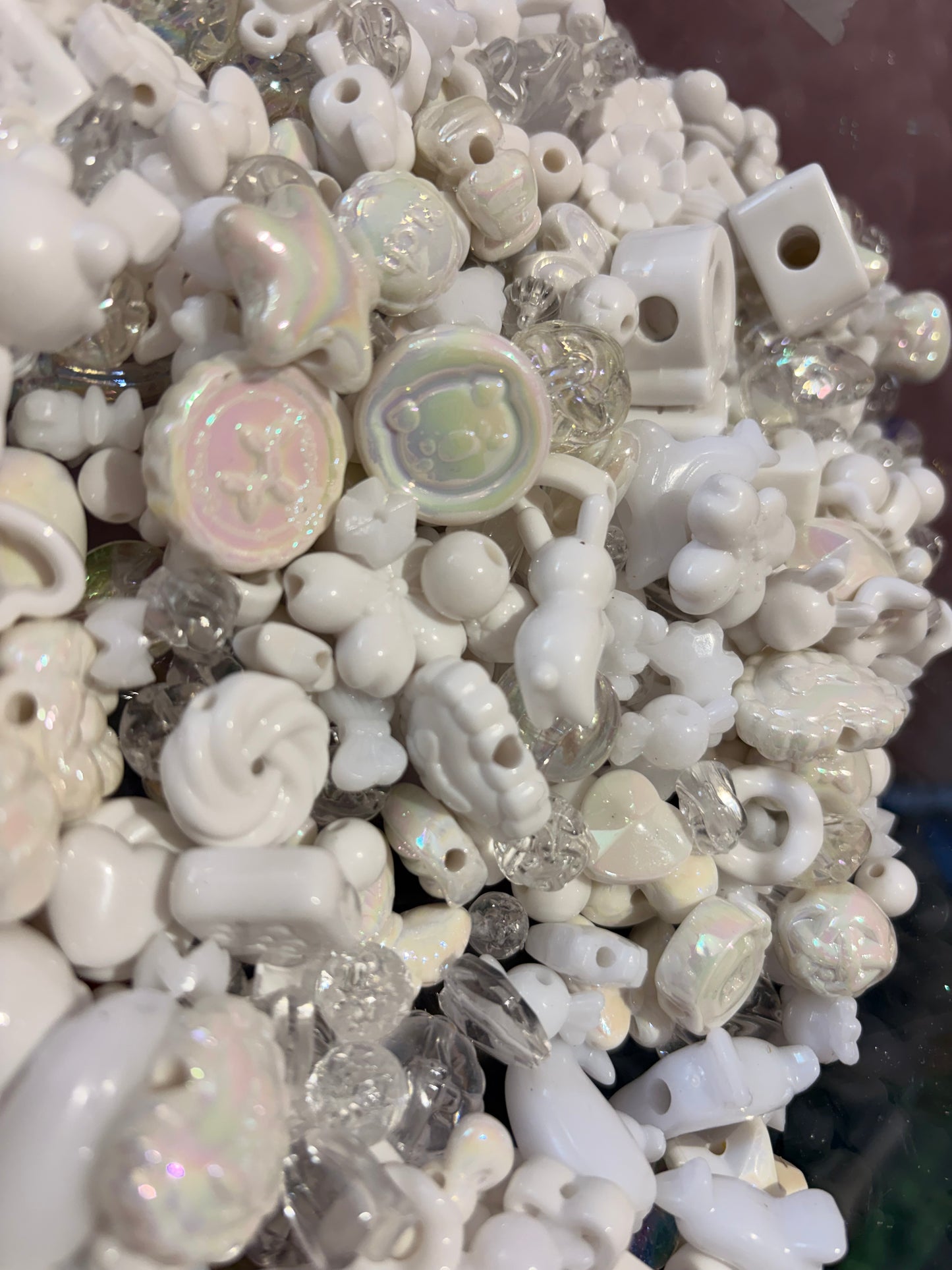 White acrylic bead mix 25g