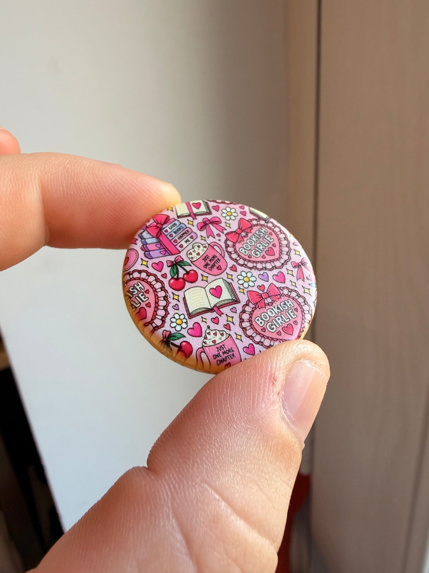 Bookish bead