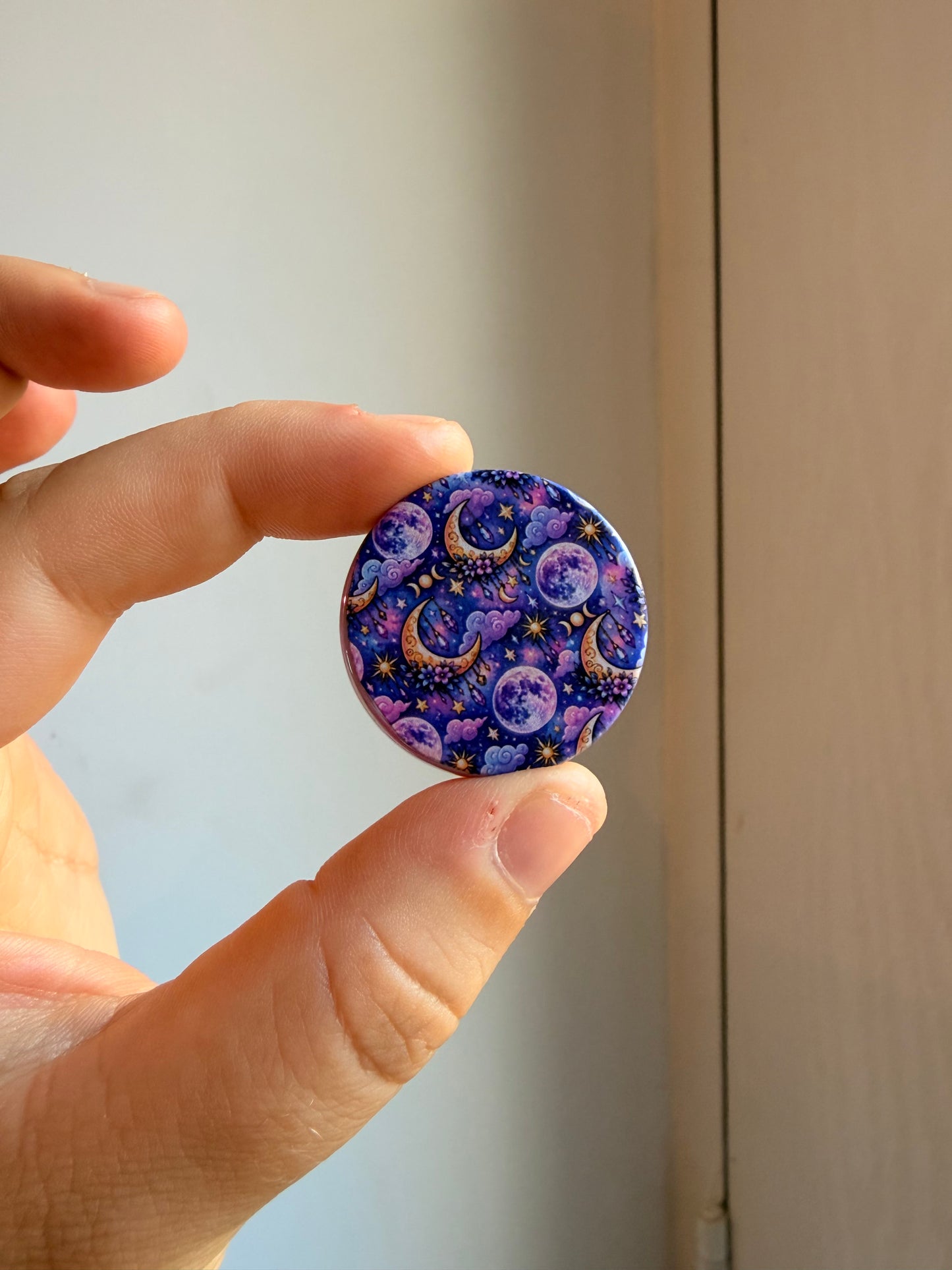 Moon bead
