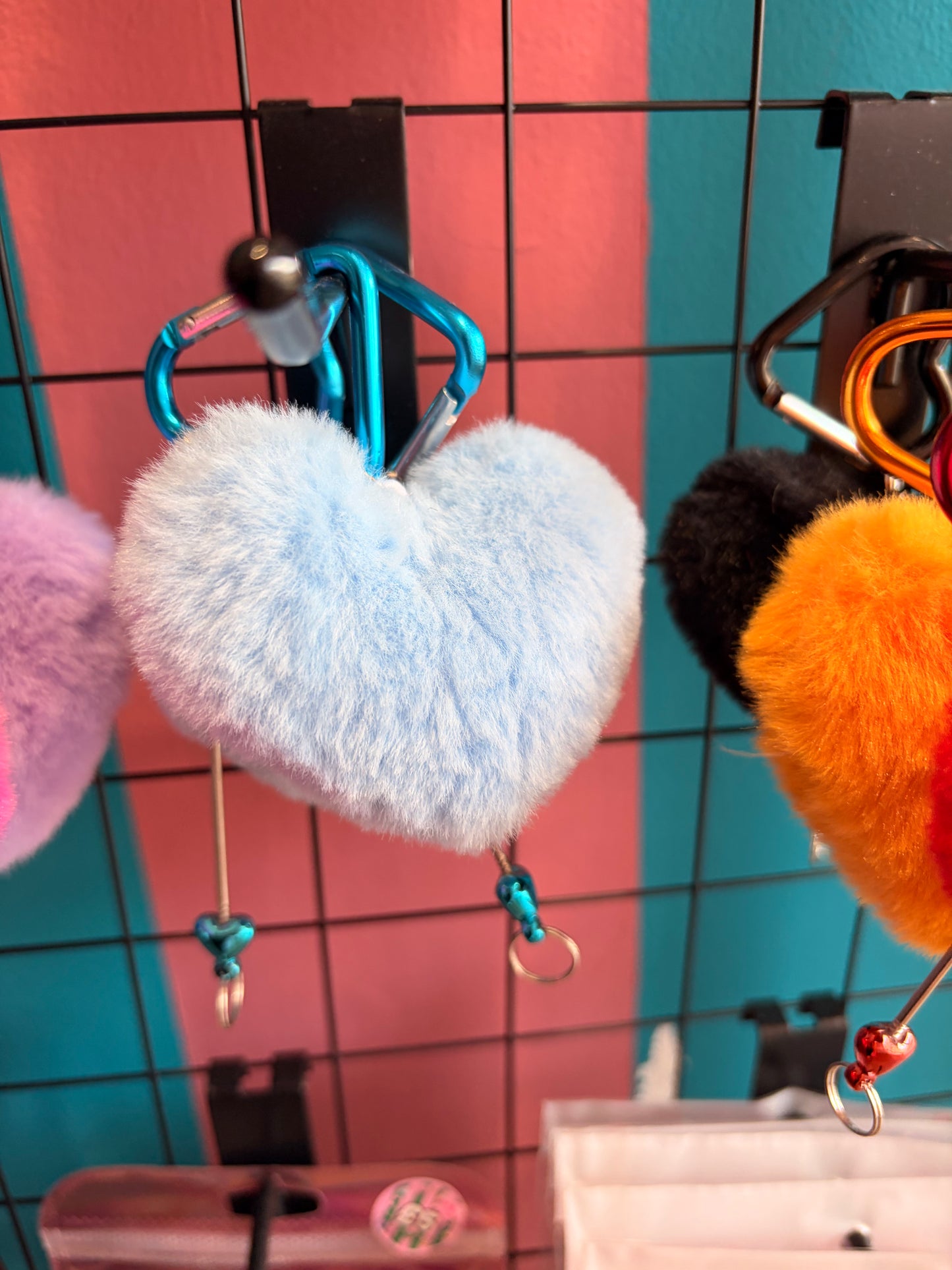 Fluffy heart beadable bar