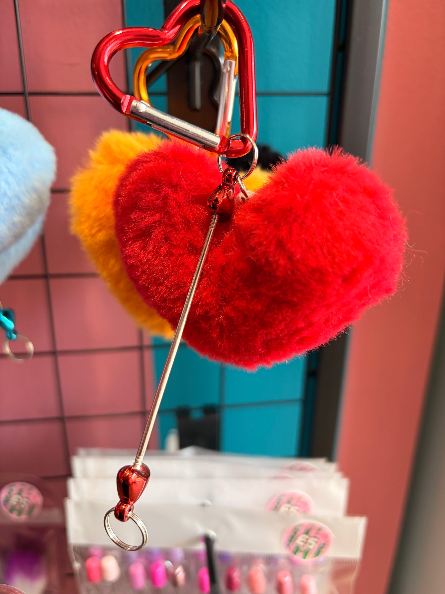 Fluffy heart beadable bar