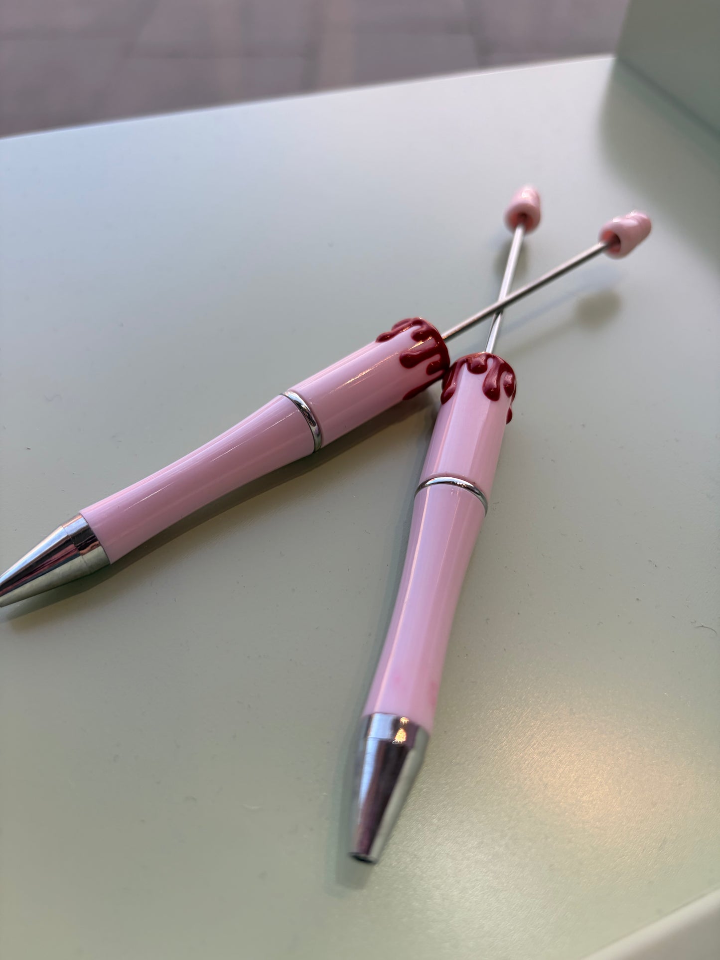 Drip style beadable pen