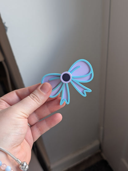 Bow pen holder