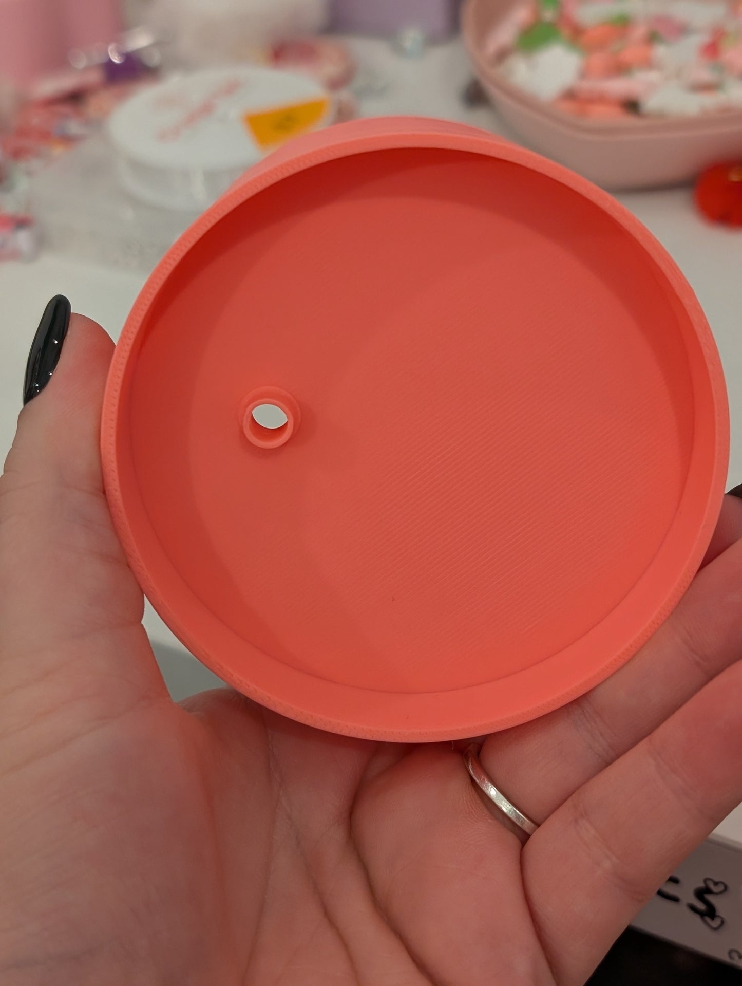 No mess glitter funnel